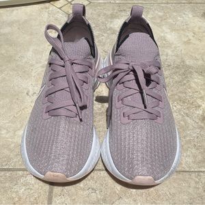 Nike React Infinity Womens Sneaker